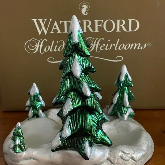 Waterford Snowy Village Display Stand  Holiday Heirlooms - Picture 6 of 12